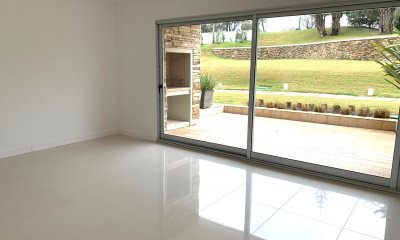 Venta apartamento 1 dormitorio en suite más toilette Rincón del Indio
