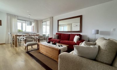 Venta Apartamento 3 dormitorios, Playa Mansa, Punta del Este