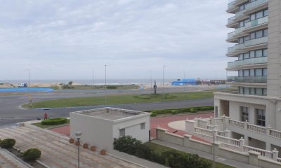 Venta apartamento 2 dormitorios playa brava vista al mar