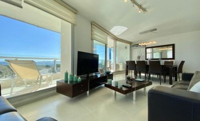 Venta Apartamento 3 Dormitorios, Playa Mansa, Punta del Este