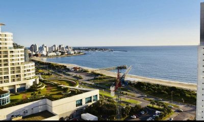 Venta departamento 2 dormitorios en suite Playa Mansa Punta del Este