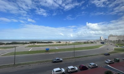 Venta Departamento 2 dormitorios y medio en Playa Brava Punta del Este