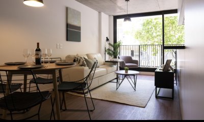 Venta Departamento 2 dormitorios con Balcón  Centro Montevideo