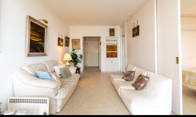 Venta apartamento 1 dormitorios en primera línea Playa Mansa Punta del Este