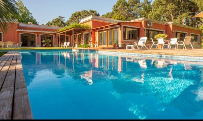 Venta Casa 9 dormitorios Parque Burnett Punta del Este Gran parque y Piscina