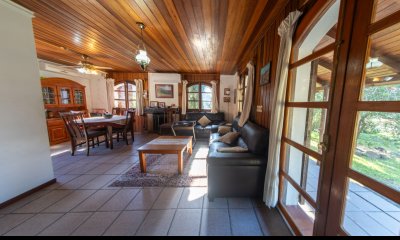 Casa en venta - 3 dormitorios - Pinares
