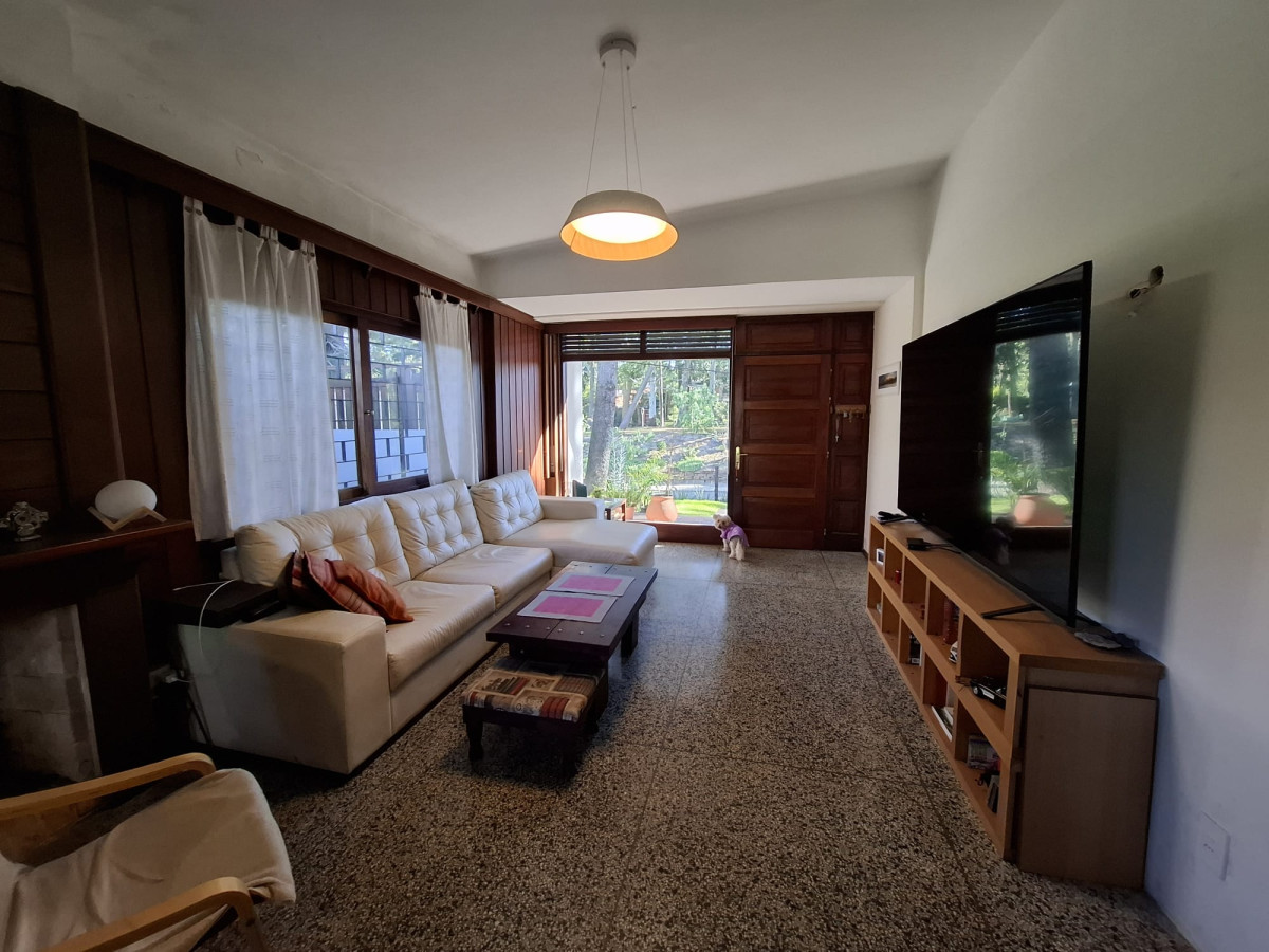 Casa en venta - Cantegril - 3 dormitorios