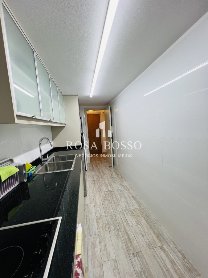 Apartamento ID.9482 - Venta de Apartamento en Primera Linea Playa Mansa-Punta del Este.