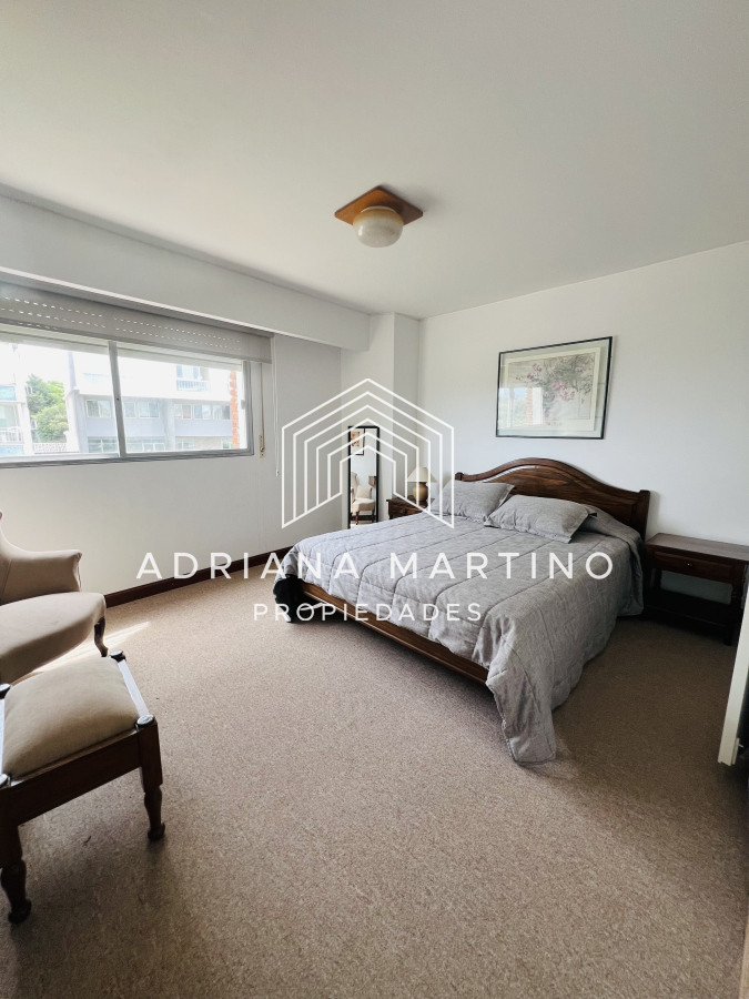 Apartamento ID.71304 - Venta de Apartamento Playa Mansa- Punta del Este.