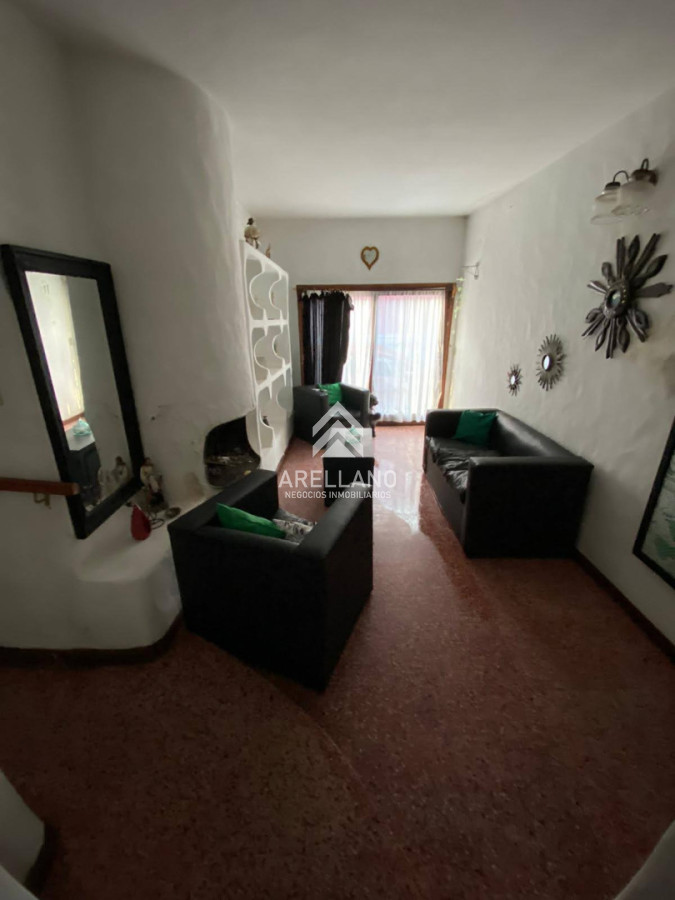 Casa ID.6946 - Ideal Inversores - Casa en venta para reciclar con posibilidad de dos rentas.