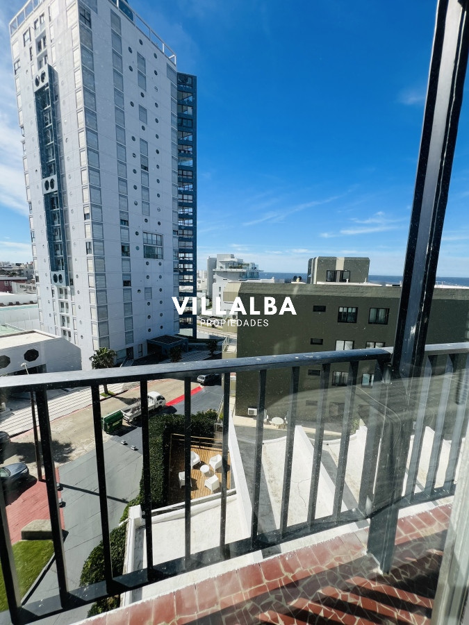 Apartamento ID.3908 - ALQUILER Y VENTA de encantador apartamento en Peninsula.