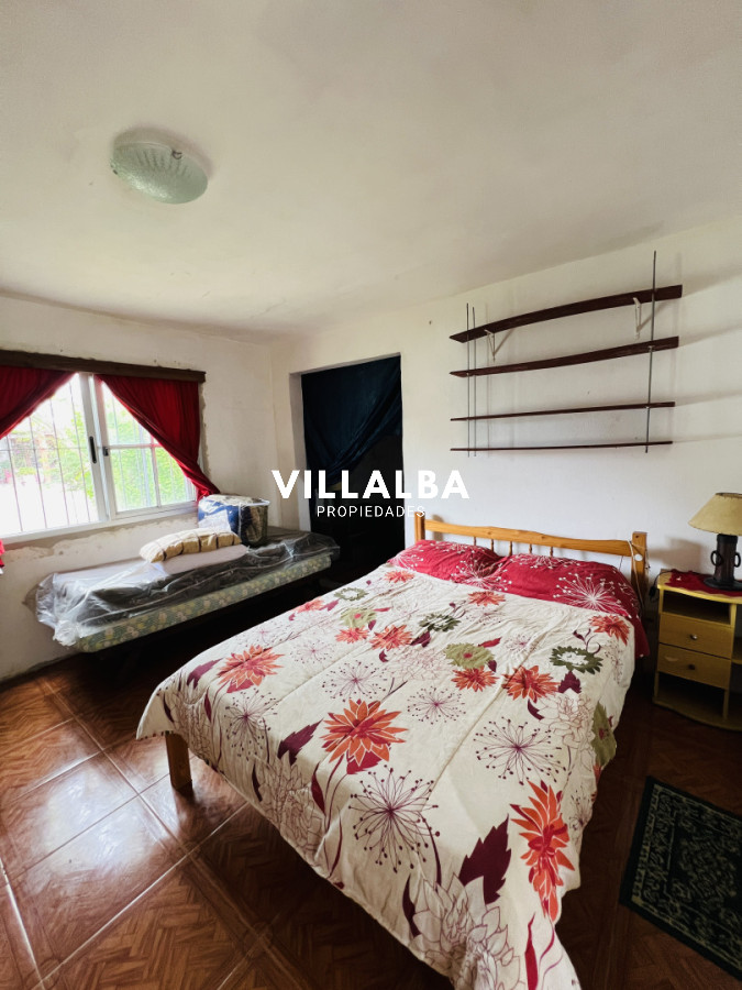 Apartamento ID.3906 - Casa en Venta a media cuadra Boulevard Artigas - Ideal para Renta.