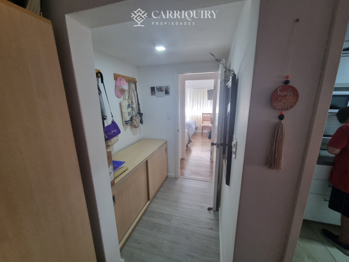 Apartamento ID.10409 - Venta de Apartamento de 2 dormitorios en Primera Linea Mansa.
