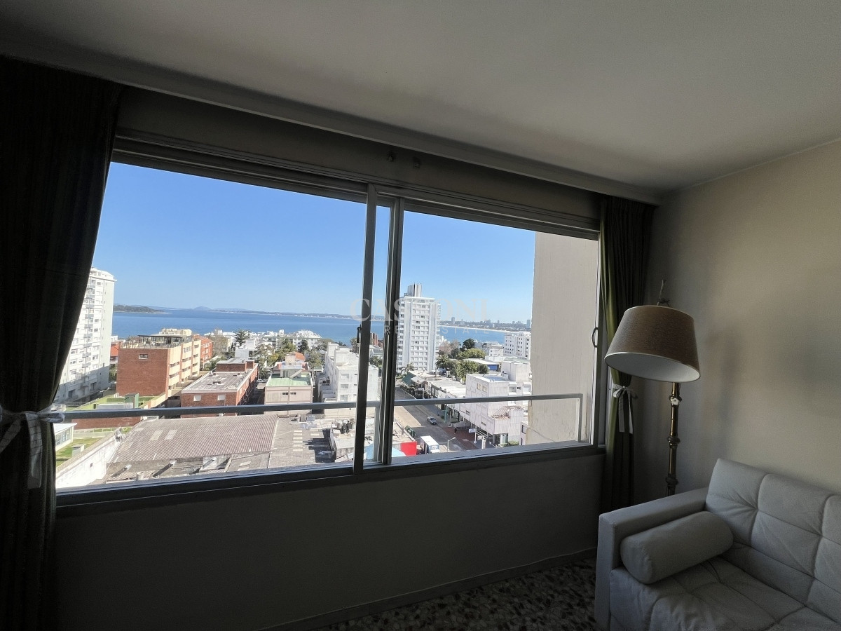Apartamento ID.3302 - Venta de apartamento en Peninsula-Punta del Este.
