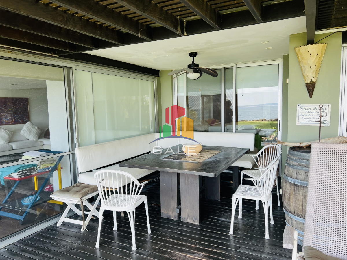 Apartamento ID.1648 - Venta de destacado apartamento en Punta Ballena, Acantilados.