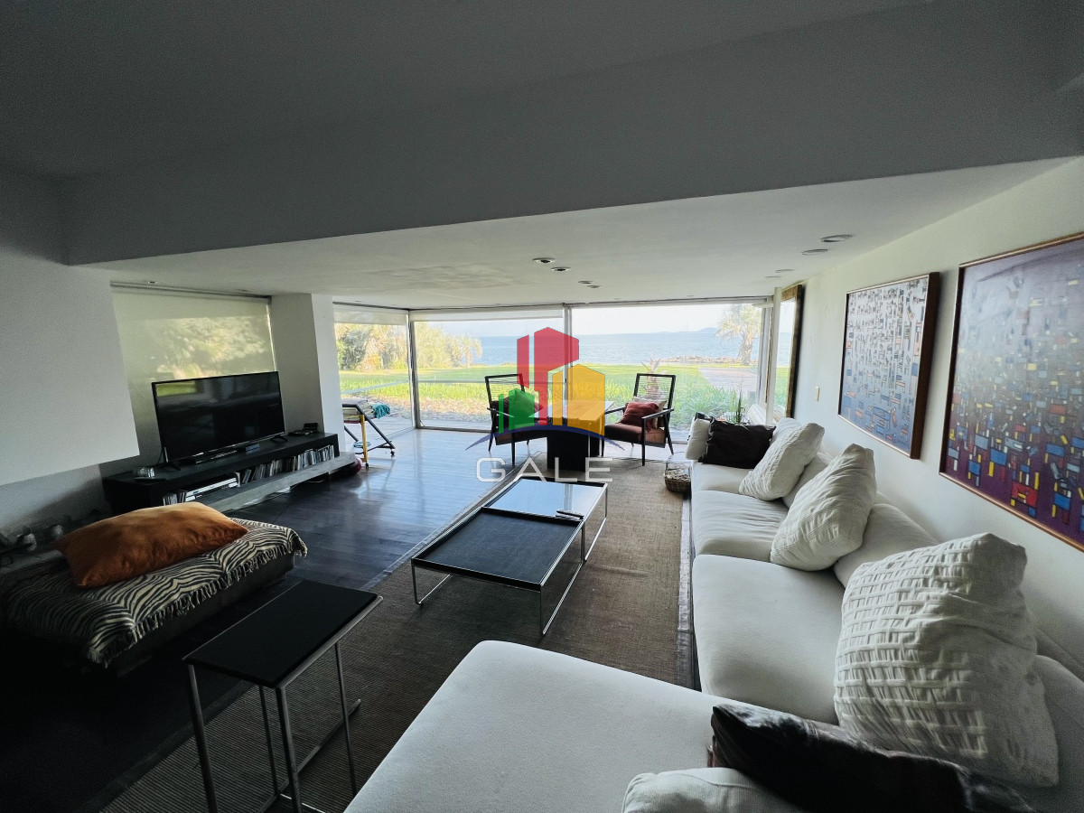 Apartamento ID.1648 - Venta de destacado apartamento en Punta Ballena, Acantilados.