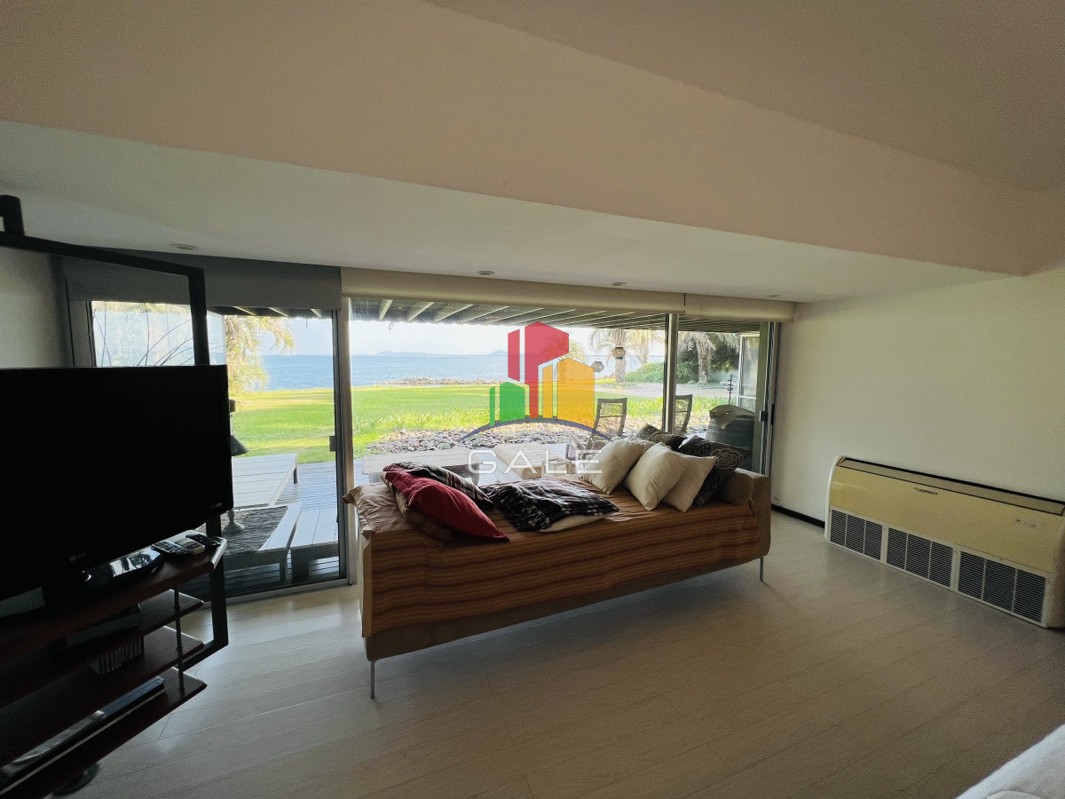 Apartamento ID.1648 - Venta de destacado apartamento en Punta Ballena, Acantilados.