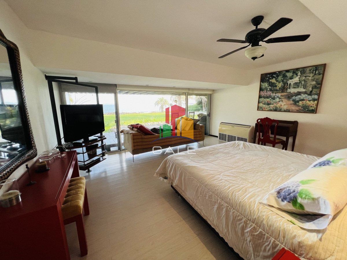 Apartamento ID.1648 - Venta de destacado apartamento en Punta Ballena, Acantilados.
