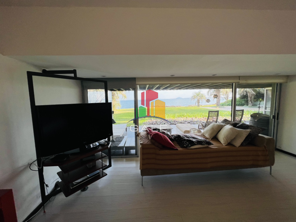 Apartamento ID.1648 - Venta de destacado apartamento en Punta Ballena, Acantilados.