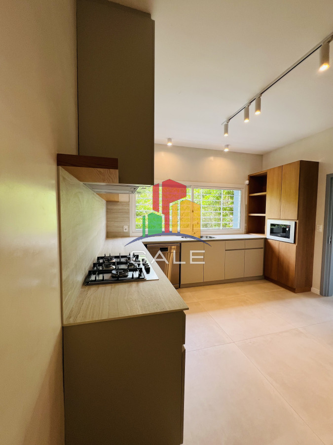 Casa ID.3286 - Venta de Casa Espectacular Zona Faro-Punta del Este.