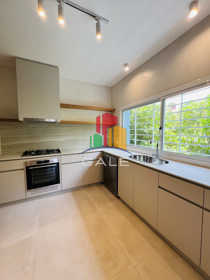 Casa ID.3286 - Venta de Casa Espectacular Zona Faro-Punta del Este.