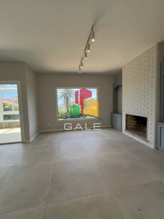 Casa ID.3286 - Venta de Casa Espectacular Zona Faro-Punta del Este.