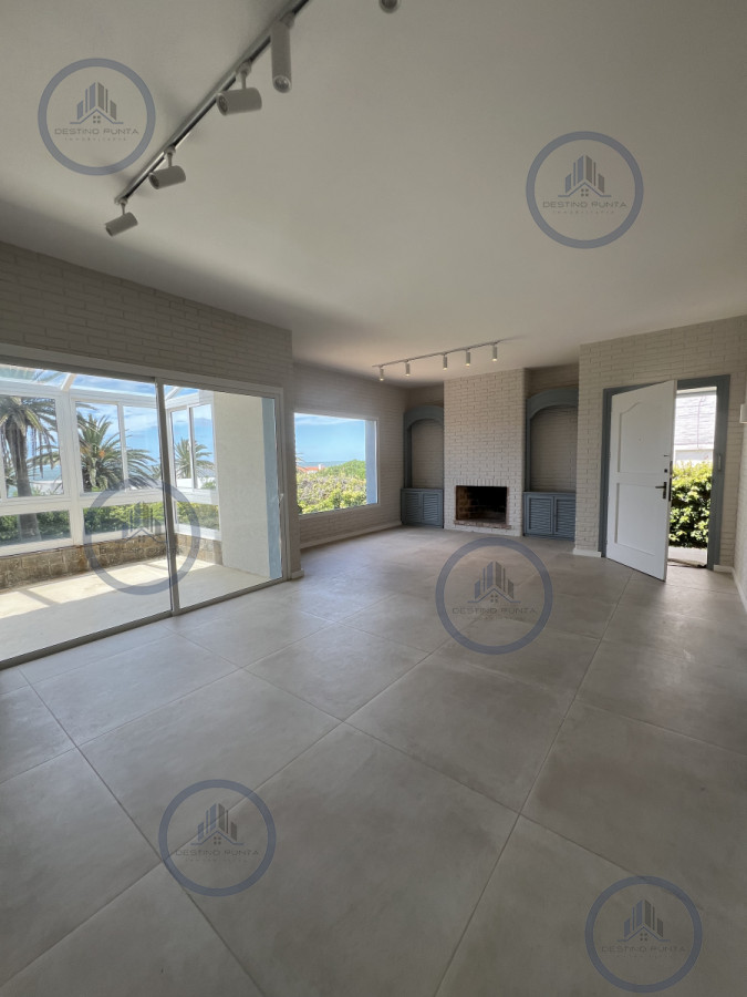 Venta de Casa de 6 Dormitorios Espectacular Zona Faro, Península de Punta del Este. — fotografía 3
