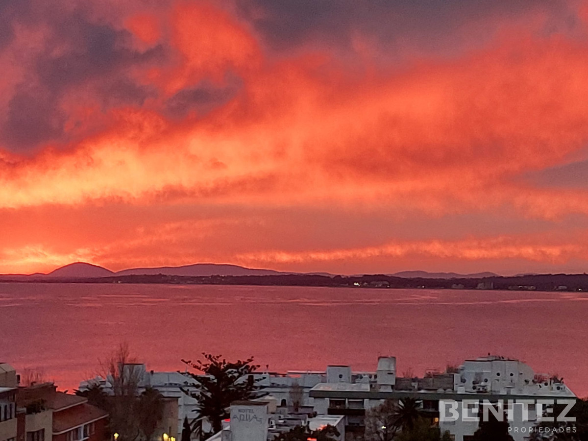 Apartamento ID.9522 - Venta de apartamento en Peninsula-Punta del Este.