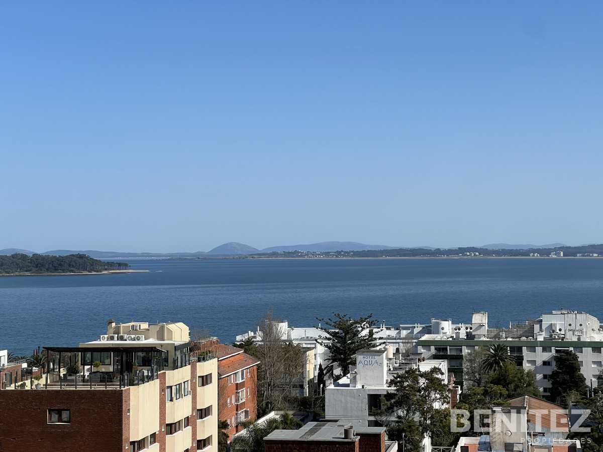 Apartamento ID.9522 - Venta de apartamento en Peninsula-Punta del Este.