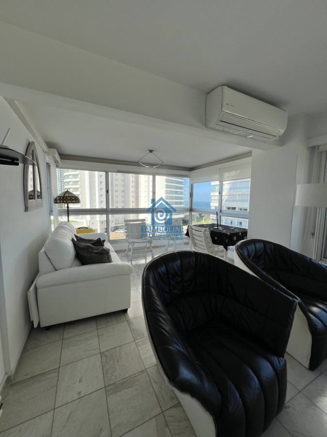 Apartamento ID.510 - Venta de Apartamento Primera Linea Playa Mansa - Punta del Este.