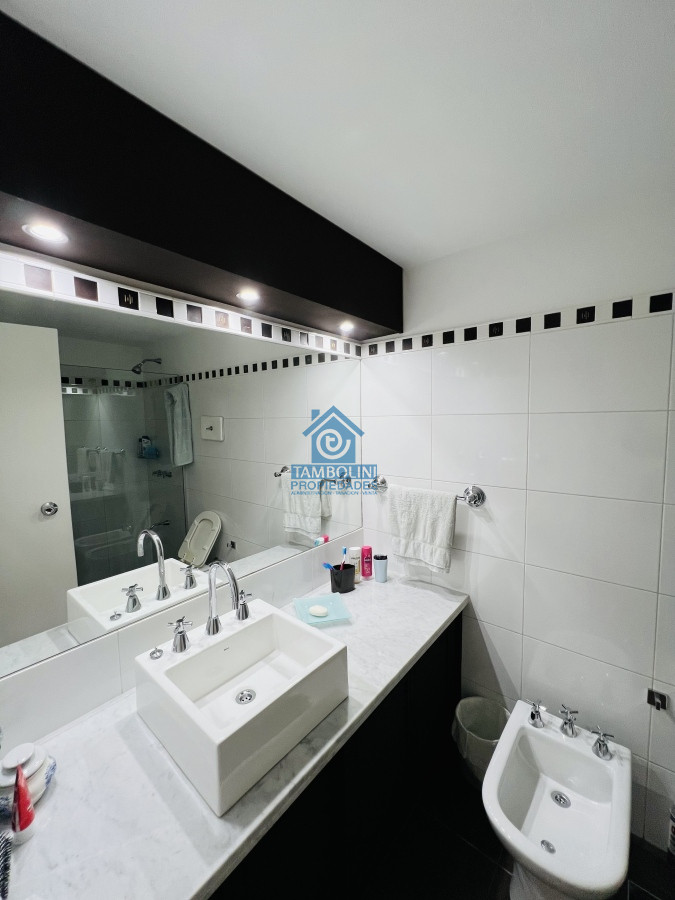Apartamento ID.510 - Venta de Apartamento Primera Linea Playa Mansa - Punta del Este.