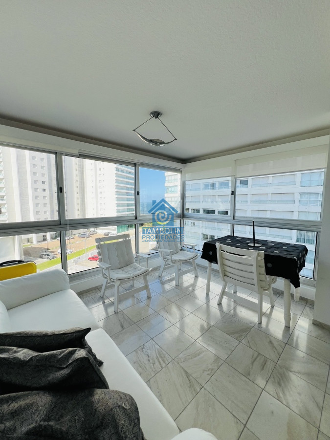 Apartamento ID.510 - Venta de Apartamento Primera Linea Playa Mansa - Punta del Este.