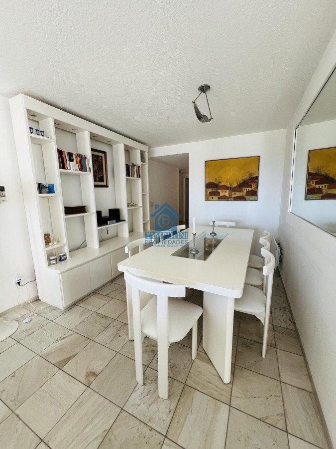 Apartamento ID.510 - Venta de Apartamento Primera Linea Playa Mansa - Punta del Este.