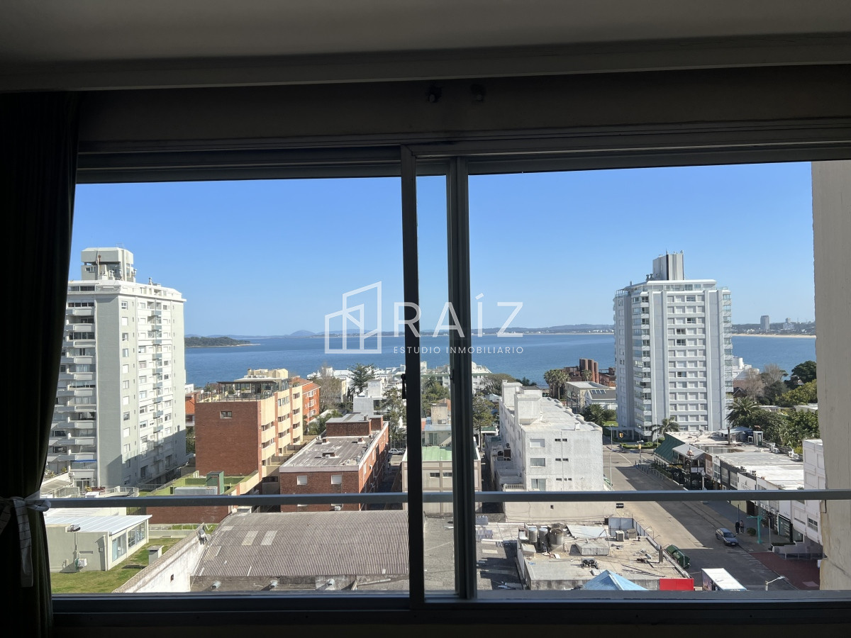 Apartamento ID.9692 - Venta de apartamento en Peninsula-Punta del Este.