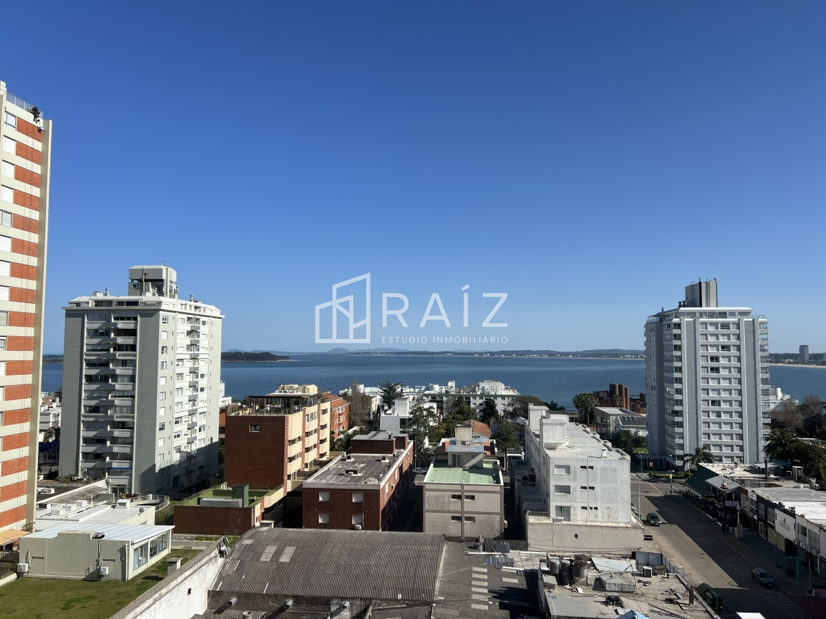 Apartamento ID.9692 - Venta de apartamento en Peninsula-Punta del Este.