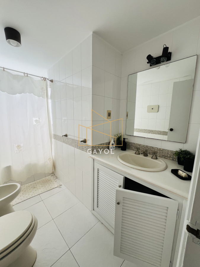 Apartamento ID.1101 - Venta de Apartamento Playa Mansa- Punta del Este.