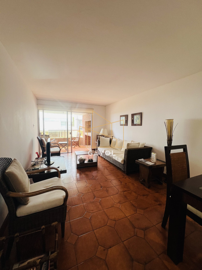 Apartamento ID.1101 - Venta de Apartamento Playa Mansa- Punta del Este.