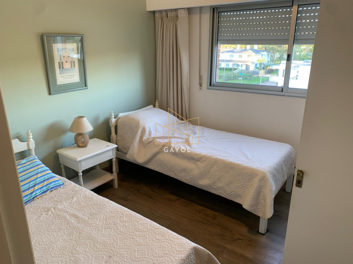 Apartamento ID.1102 - Venta apartamento Primera Linea Mansa.