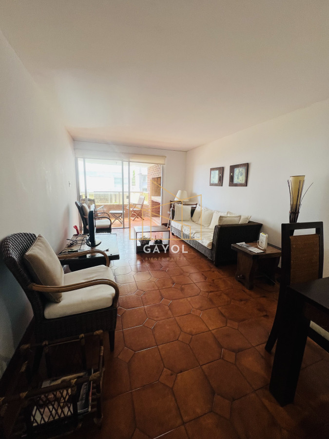 Apartamento ID.1101 - Venta de Apartamento Playa Mansa- Punta del Este.