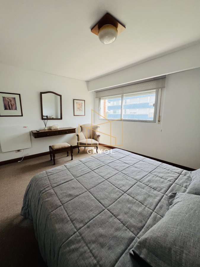 Apartamento ID.1101 - Venta de Apartamento Playa Mansa- Punta del Este.