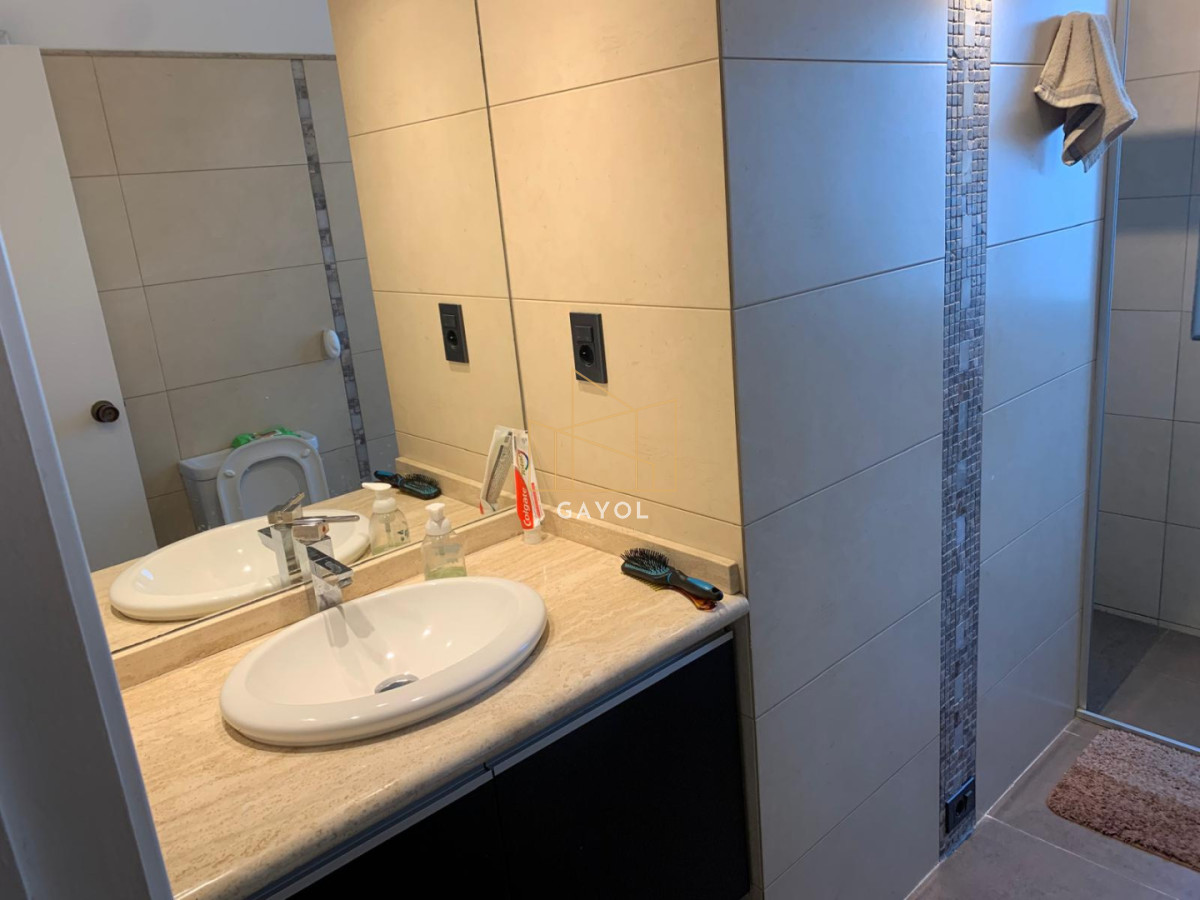 Apartamento ID.1102 - Venta apartamento Primera Linea Mansa.