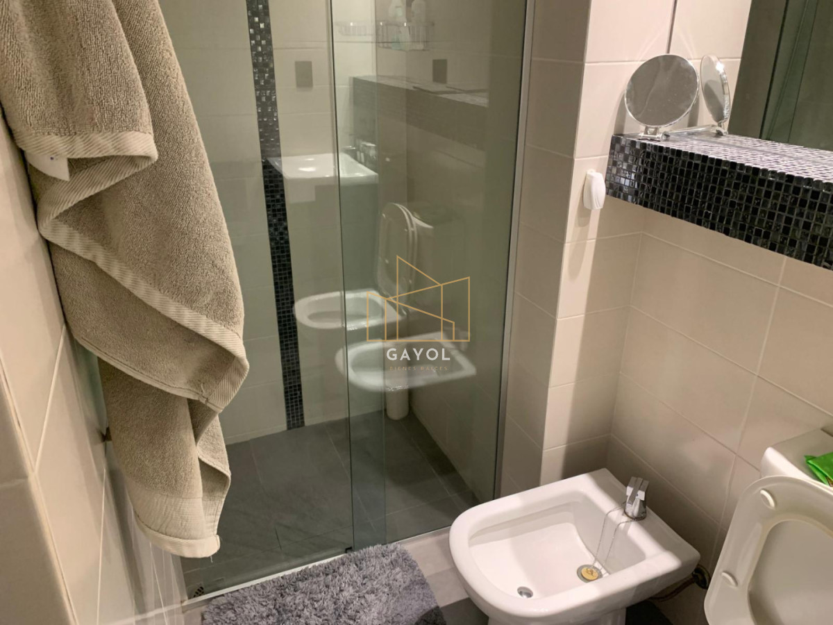Apartamento ID.1102 - Venta apartamento Primera Linea Mansa.