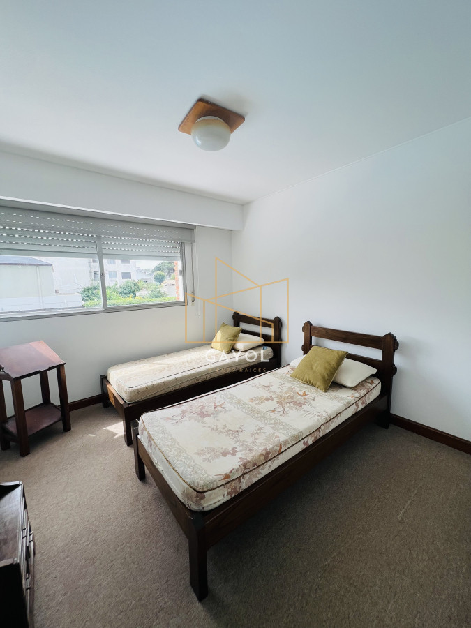 Apartamento ID.1101 - Venta de Apartamento Playa Mansa- Punta del Este.
