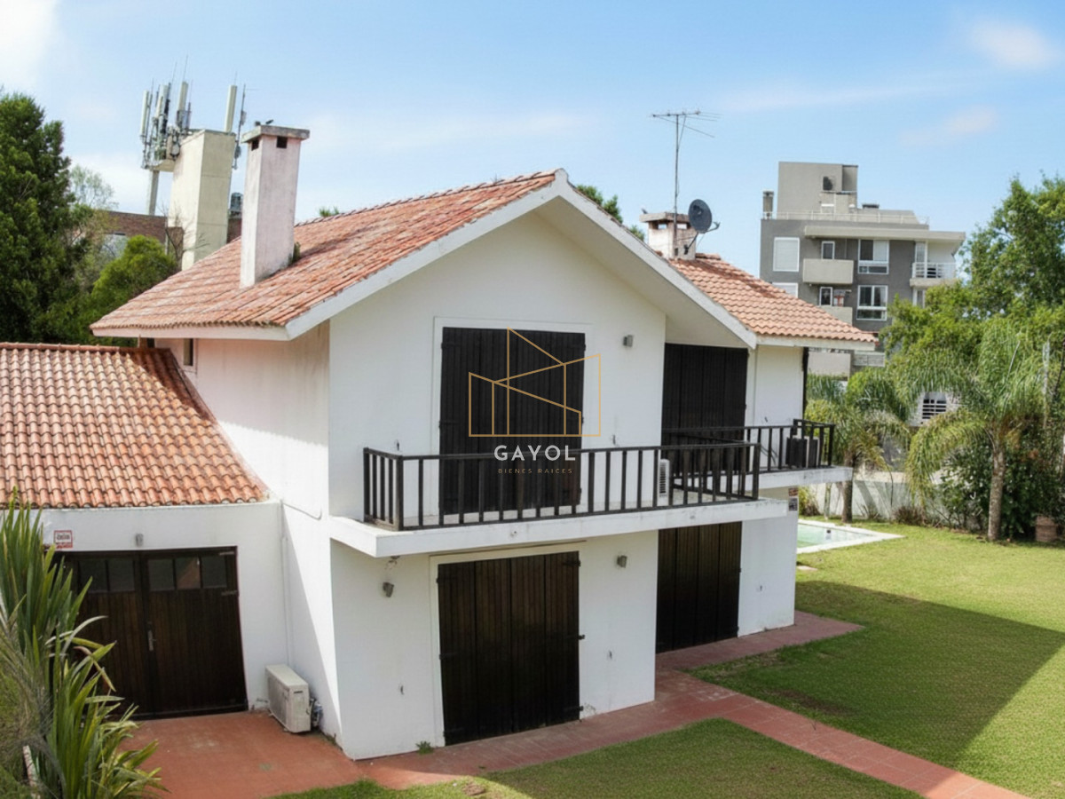 Casa ID.1049 - Alquiler casa Playa Mansa-Punta del Este.