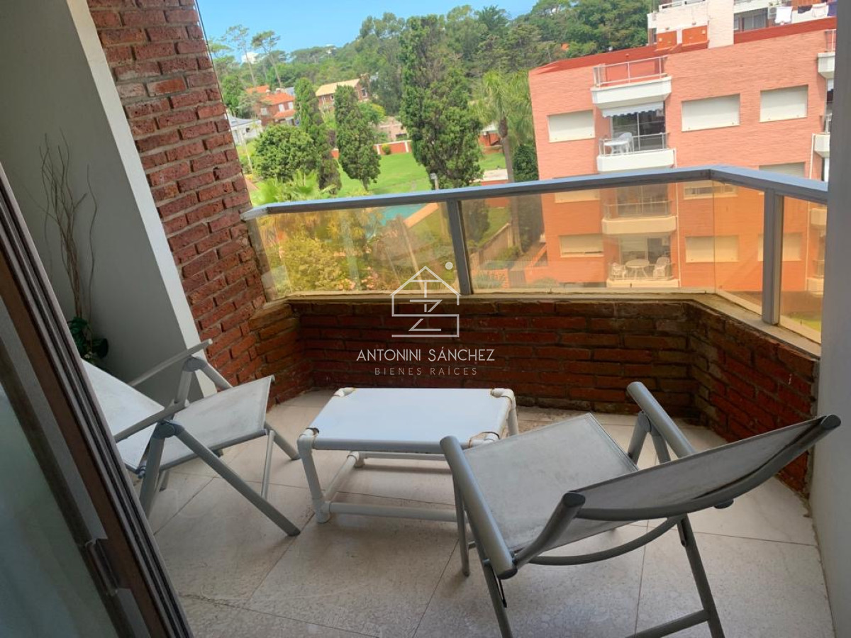 Apartamento ID.1640 - Oportunidad - Venta de  Apto en Primera Linea Playa Mansa.