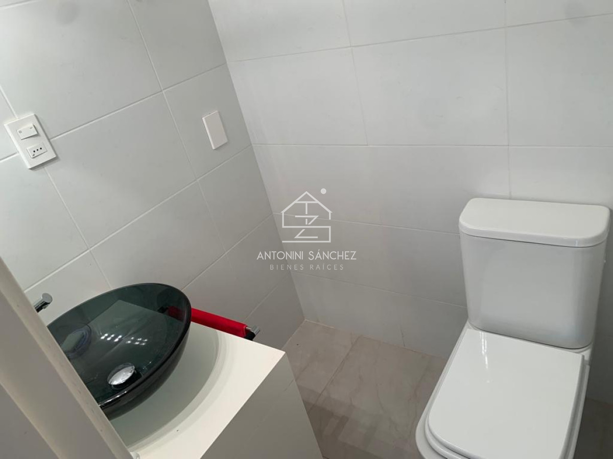 Apartamento ID.1640 - Oportunidad - Venta de  Apto en Primera Linea Playa Mansa.