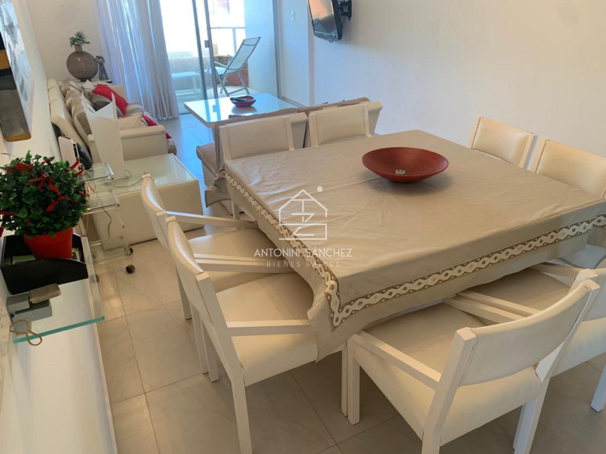 Apartamento ID.1640 - Oportunidad - Venta de  Apto en Primera Linea Playa Mansa.