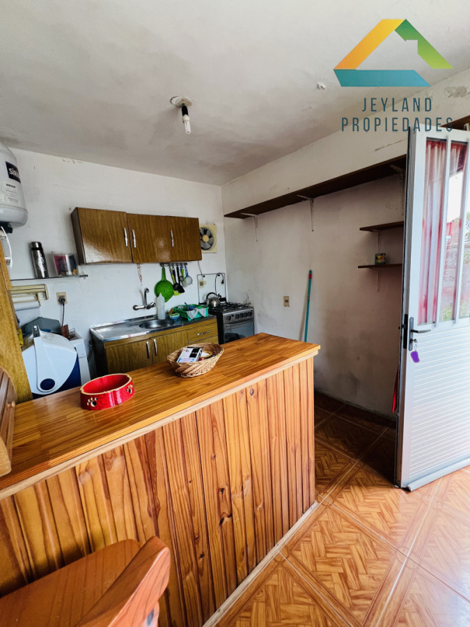 Casa ID.478 - Casa en Venta a media cuadra Boulevard Artigas - Ideal para Renta.