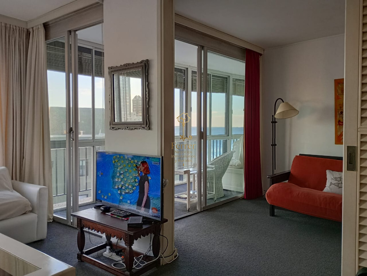 Apartamento ID.768 - ALQUILER Y VENTA de encantador apartamento en Peninsula.