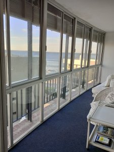 ALQUILER Y VENTA de encantador apartamento en Peninsula.